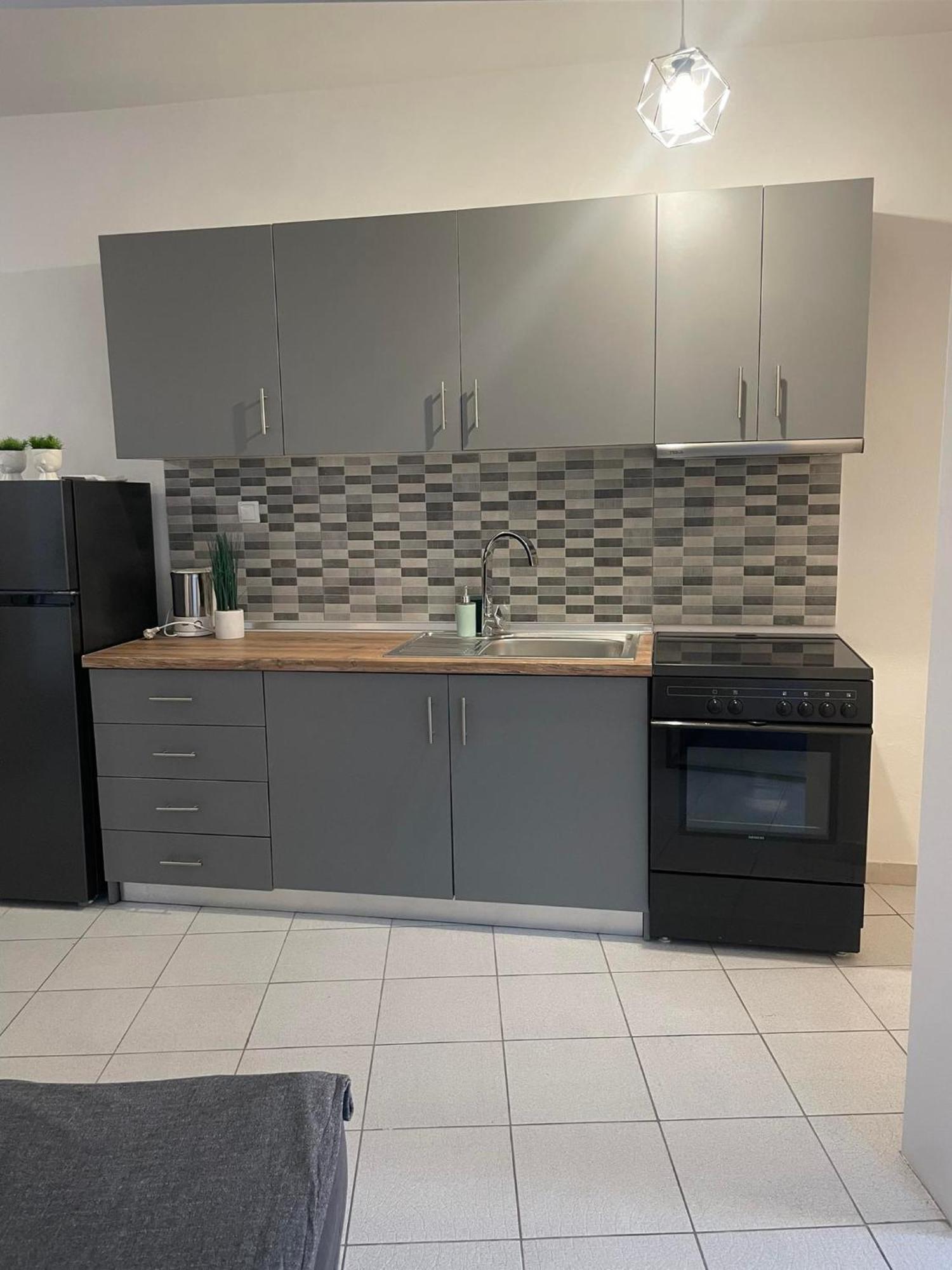Tony 'S Place Apartment Drama Luaran gambar